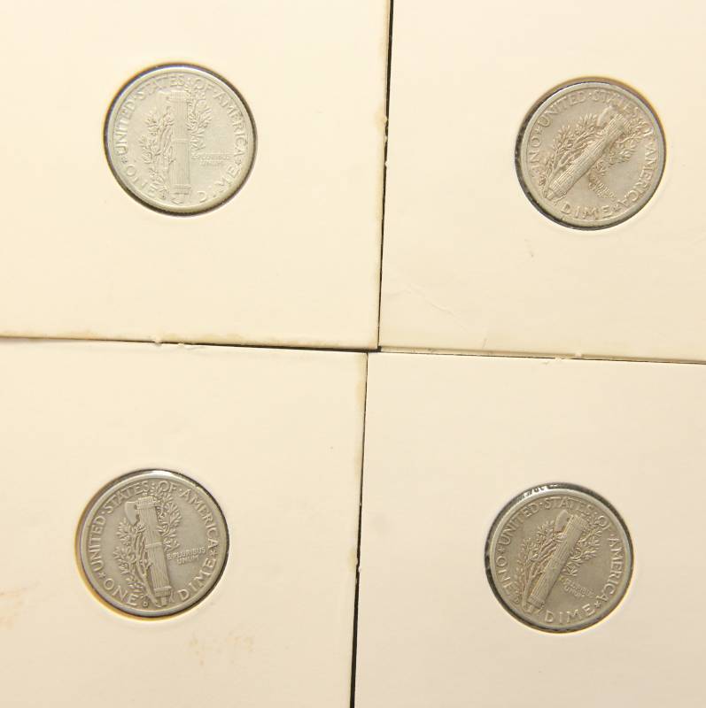 lot 49 image: 4 MERCURY DIMES 1939-D 1940-D 1940-S 1942-D VF-XF