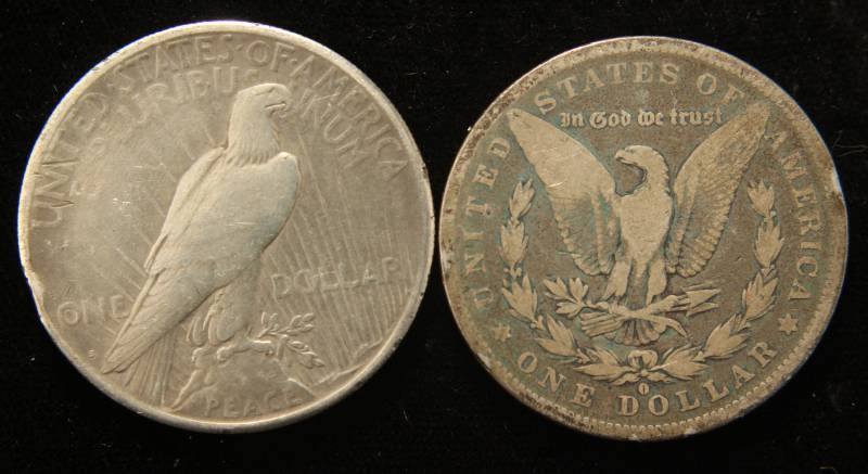 lot 54 image: 2 SILVER DOLLARS 1880-O MORGAN 1922-S PEACE