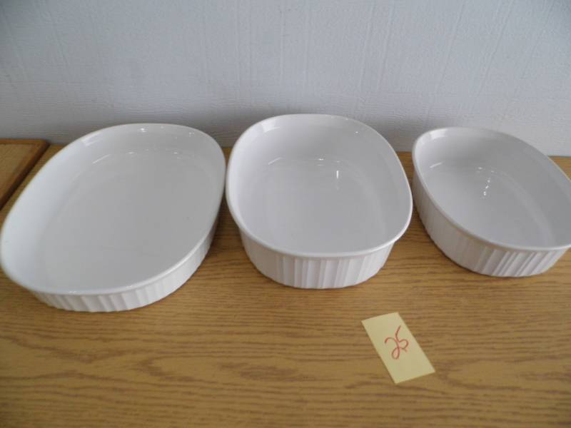 lot 25 image: Corningware