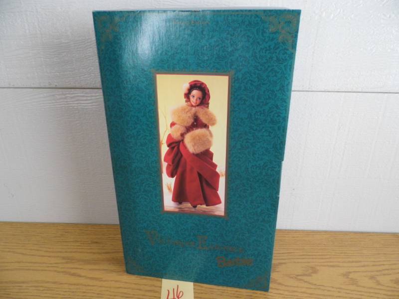 lot 46 image: Collector Barbie
