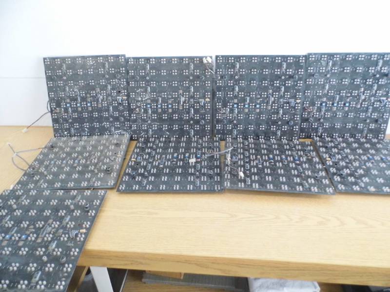 lot 103 image: LED Message Center Panels
