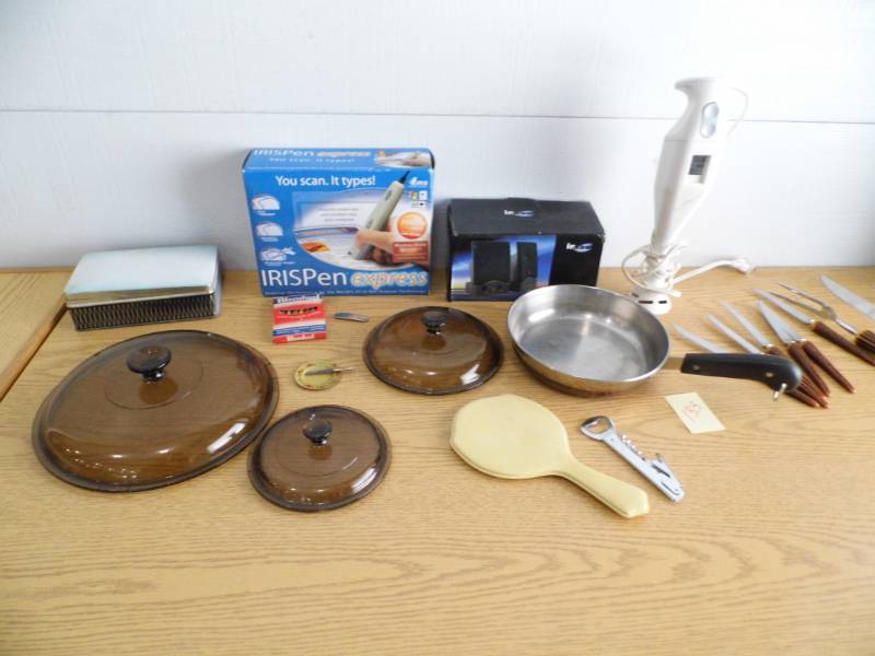 lot 133 image: Kitchen Misc - Speakers