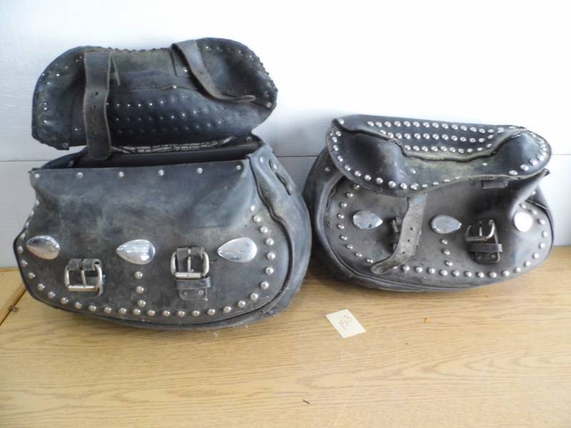 lot 153 image: Harley Davidson Saddle Bags