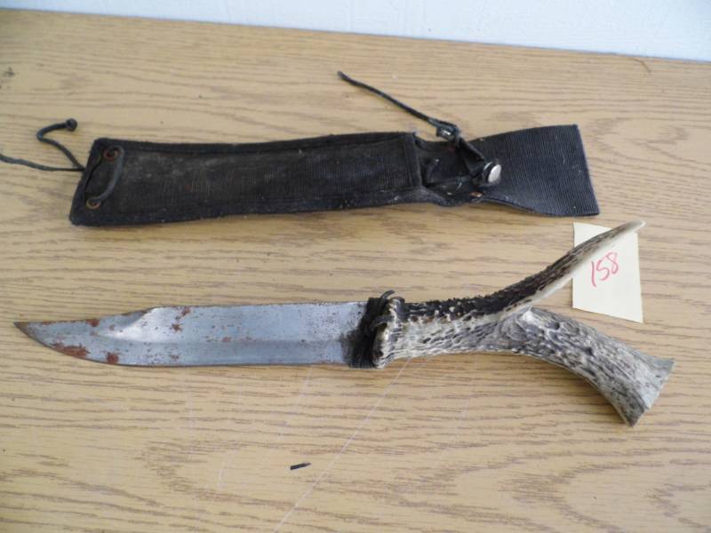 lot 158 image: Antler Knife