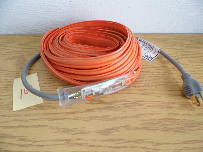 lot 161 image: Pip Heat Cable