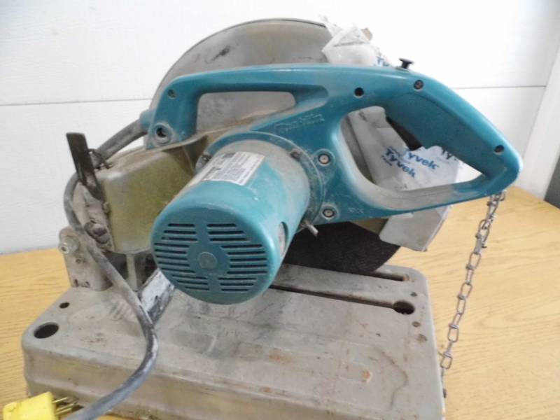 lot 192 image: Makita Tile Saw