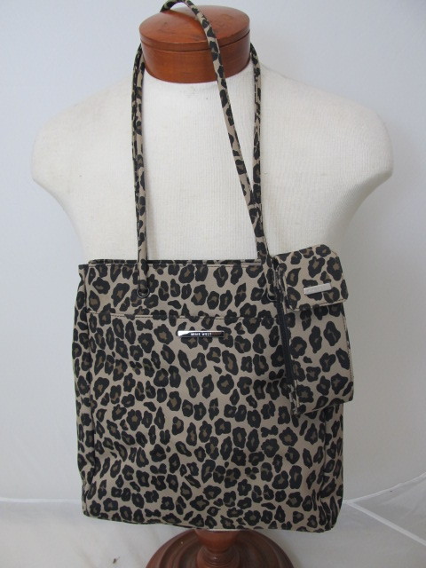 lot 30 image: NINE WEST Womens Leopard Print Fashion Purse