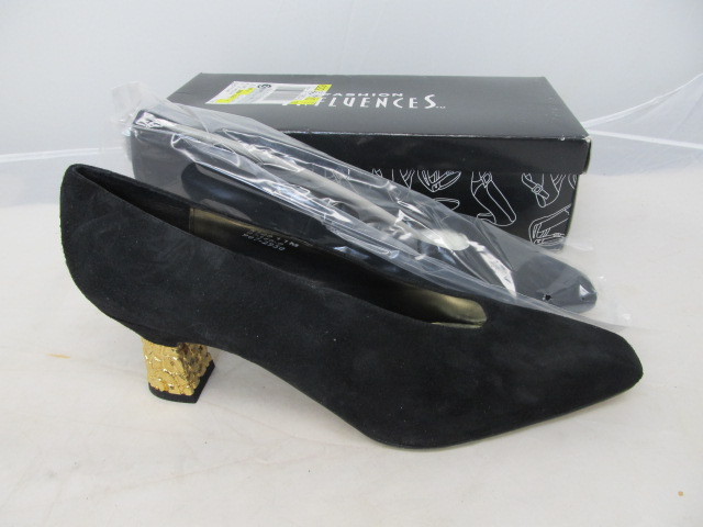 lot 54 image: Vintage Black Suede Womens Pumps w Gold Heel - Size 11M