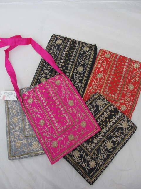lot 94 image: 5 Brand New Shoulder Strap Cloth Purses- Beautiful Embroidery & Sequence Design
