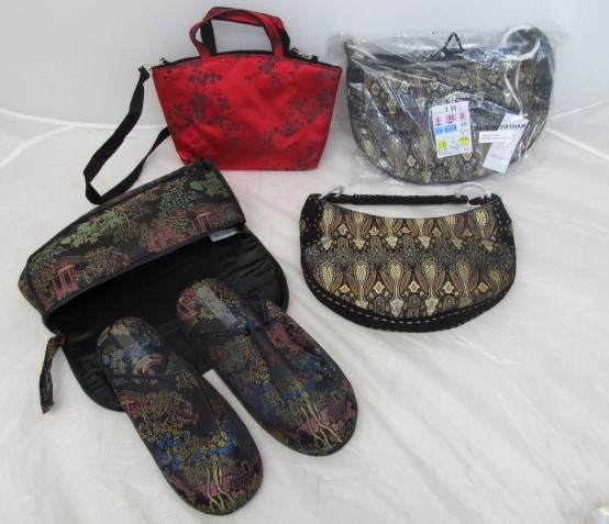 lot 88 image: Lot of 3 Handbags & Slipper Pouch w Oriental Design