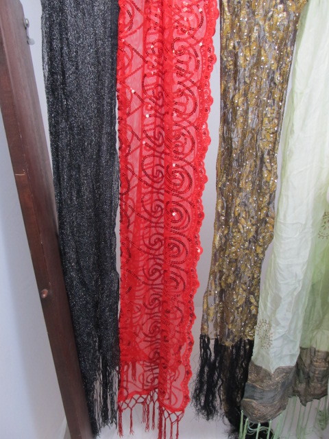 lot 109 image: Lot of Womens Evening & Fashion Scarves