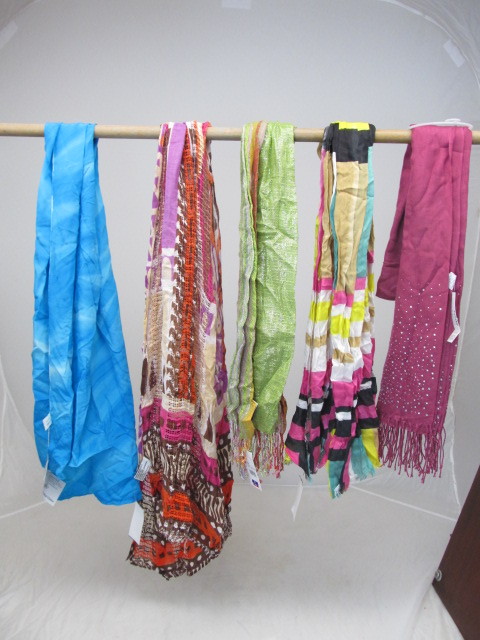 lot 113 image: Group of 5 New w Tags Womens Scarves
