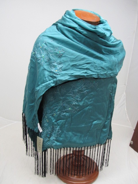 lot 125 image: Stunning OSCAR DE LA RENTA Teal Silk Designer Scarf w Fringe & Beadwork