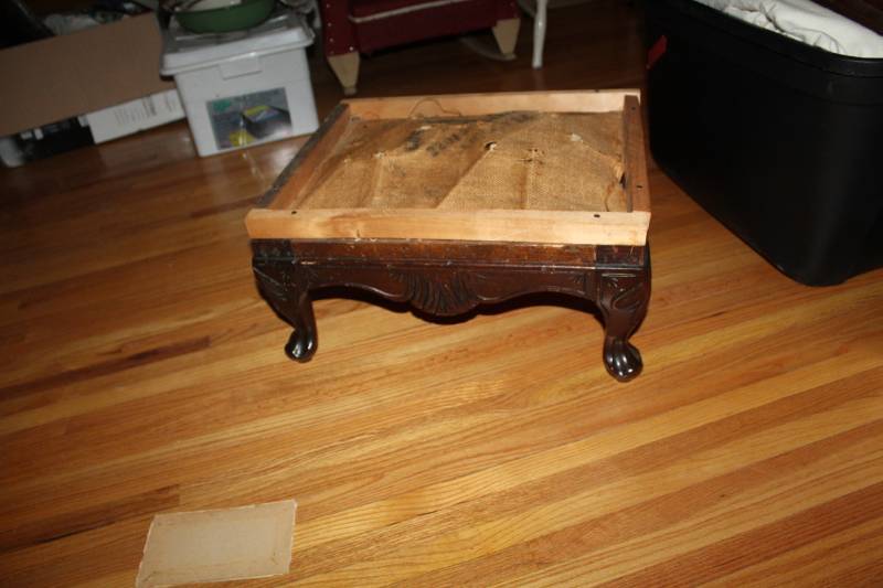lot 50 image: Claw-Leg Wood Ottoman