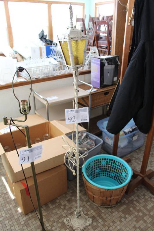 lot 92 image: Street Light Floor Lamp