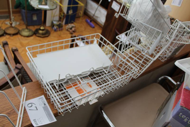 lot 67 image: Kitchen Wire Storage Organizer Racks