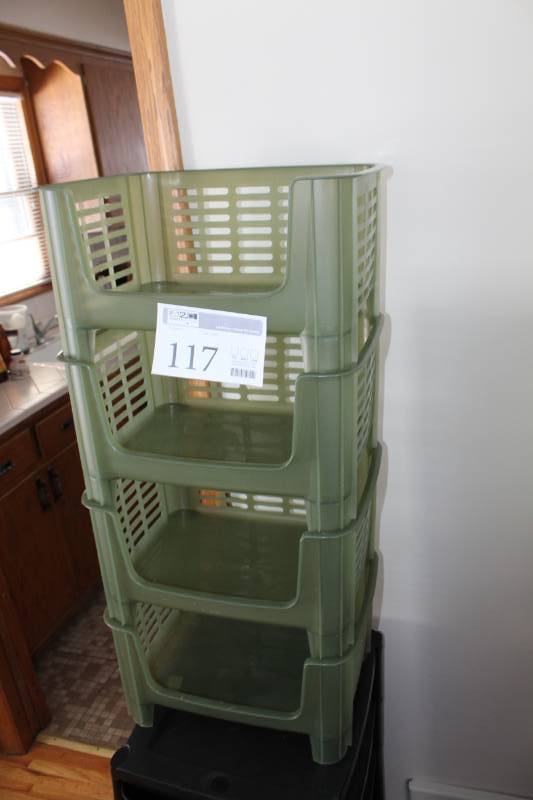 lot 117 image: Green Plastic 4-Tier Stackable Storage Bins