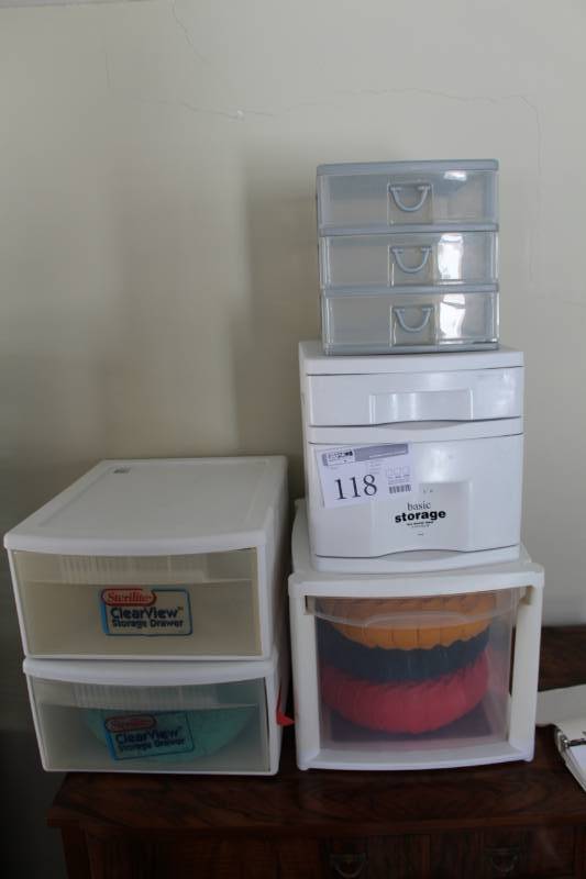 lot 118 image: Plastic Storage Bins
