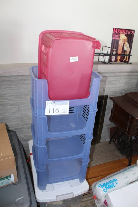 lot 116 image: Plastic Storage Bins