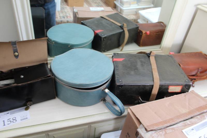 lot 158 image: Hat Boxes, Leather Storage Cases