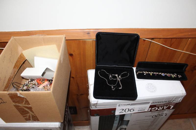 lot 198 image: Womens Jewelry, Necklaces, Earrings, Wrist Rings, And More
