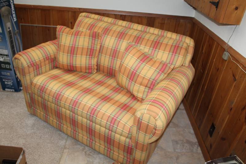 lot 195 image: Living Room Couch with Pillows