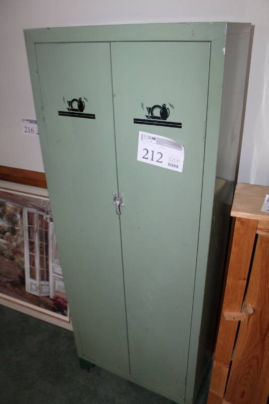 lot 212 image: Metal 2-Door 5-Shelf Storage Cabinet