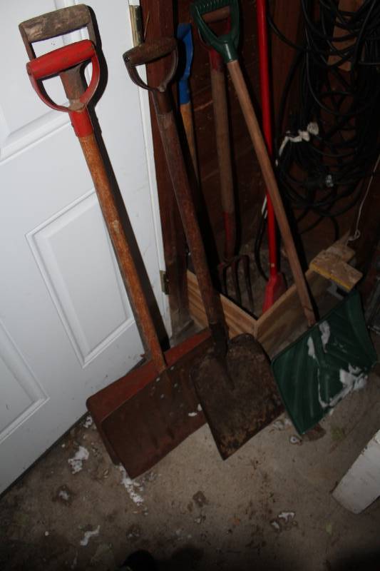 lot 227 image: Snow Shovels, Pitch Fork