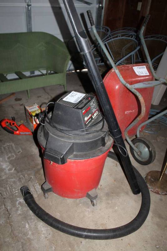 lot 236 image: Sears Craftsman 16-Gallon WetDry Vac