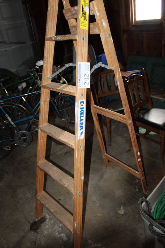 lot 242 image: Keller 6ft. Wood Step Ladder