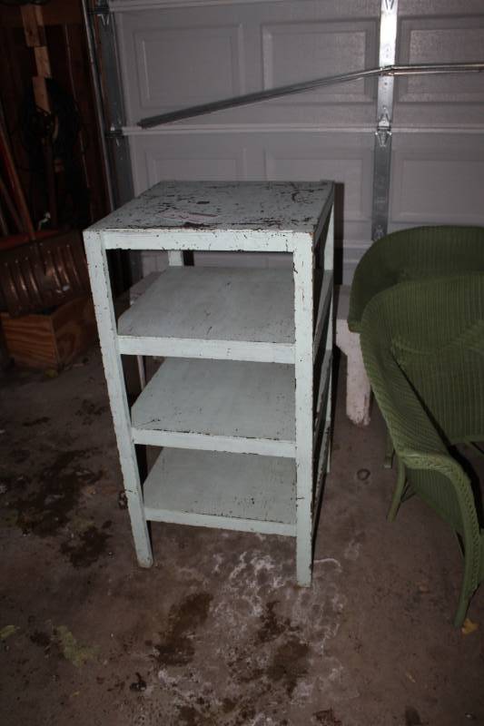 lot 229 image: 4-Tier Shelf