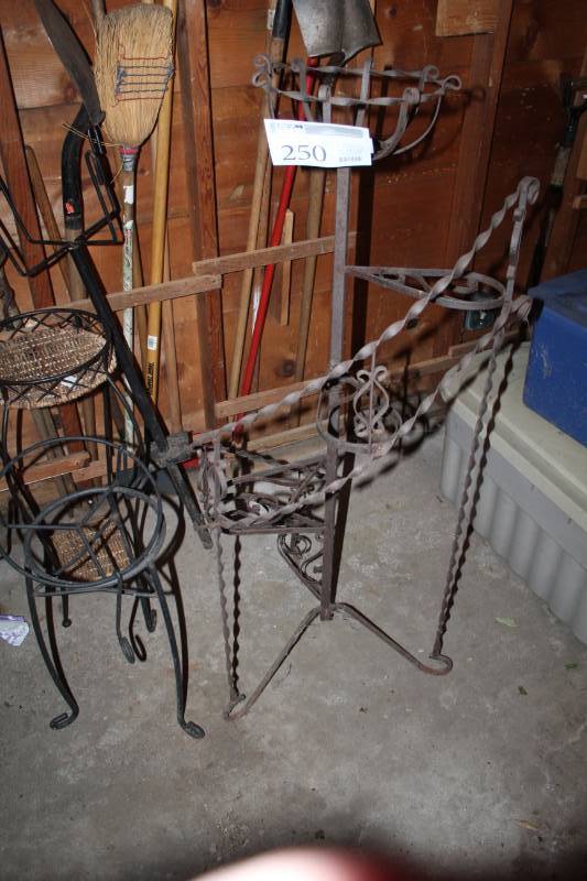 lot 250 image: Plant Stands