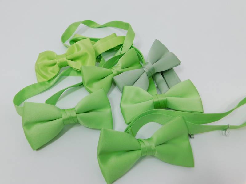 lot 100 image: Ties & Bow Ties For Weddings, Proms & All Special Occasions