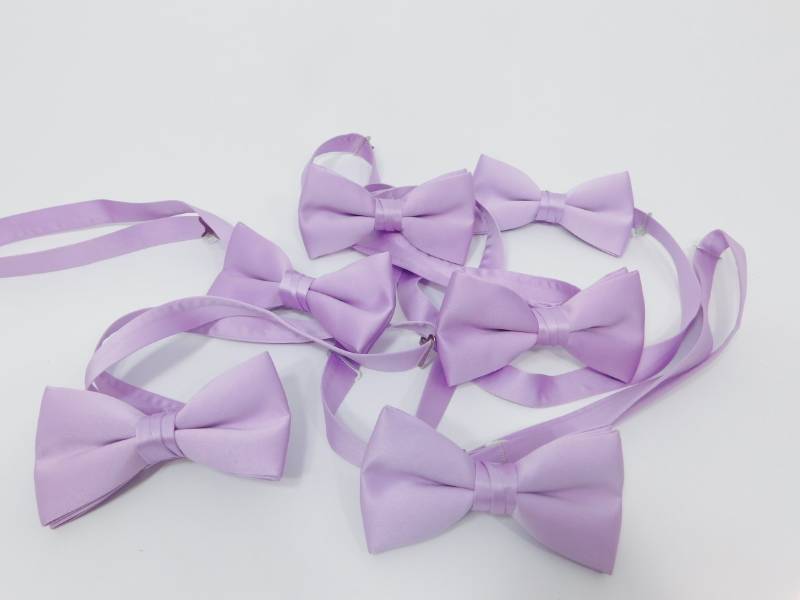 lot 104 image: Ties & Bow Ties For Weddings, Proms & All Special Occasions