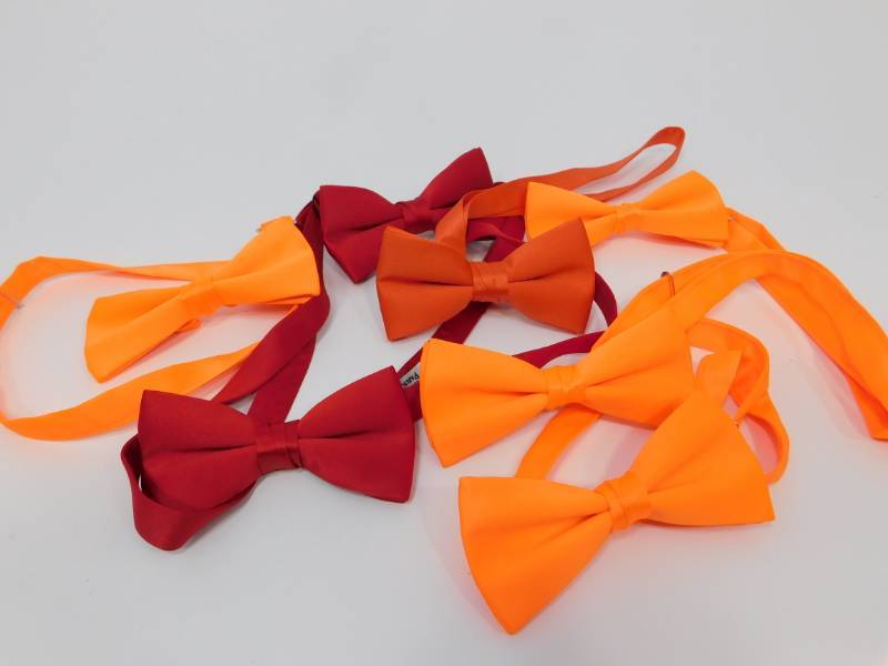 lot 109 image: Ties & Bow Ties For Weddings, Proms & All Special Occasions