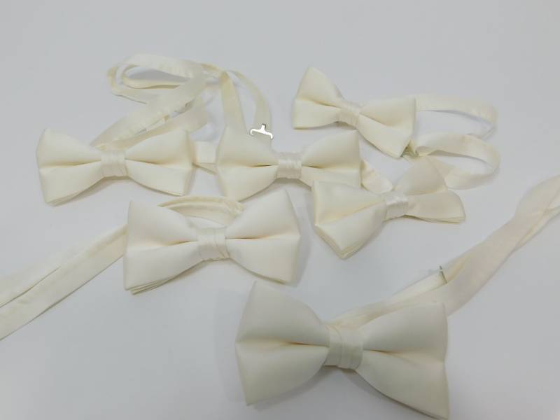 lot 116 image: Ties & Bow Ties For Weddings, Proms & All Special Occasions