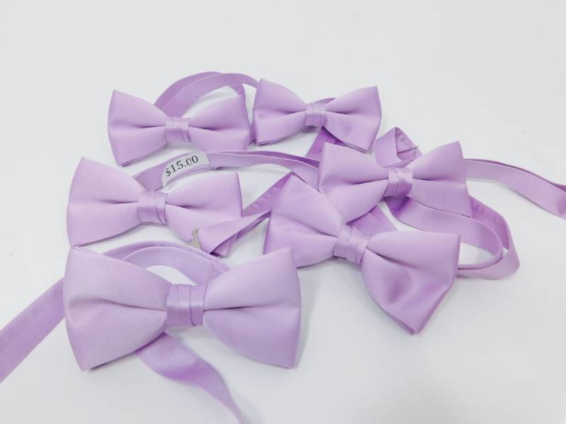 lot 124 image: Ties & Bow Ties For Weddings, Proms & All Special Occasions