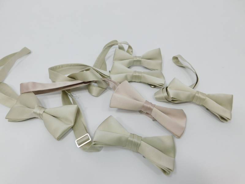 lot 128 image: Ties & Bow Ties For Weddings, Proms & All Special Occasions