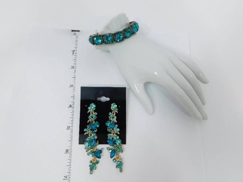lot 55 image: Costume Jewelry For Special Occasions