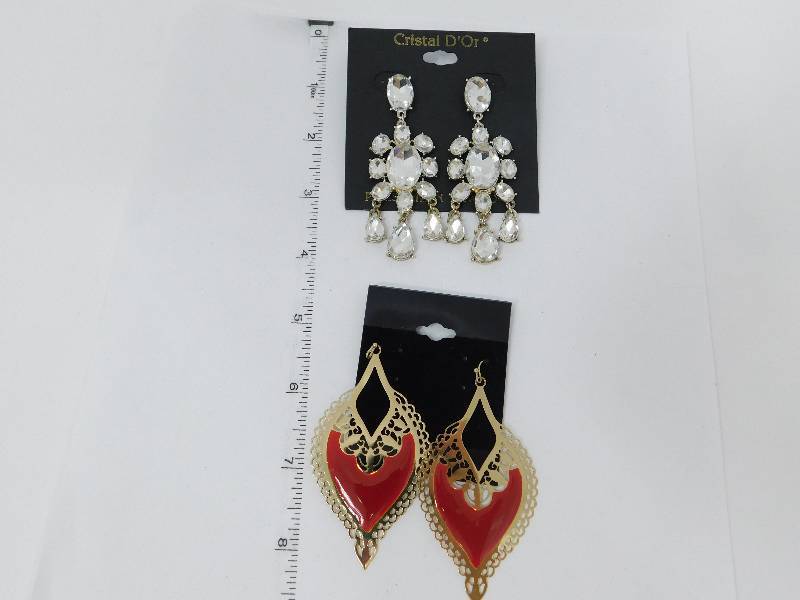 lot 57 image: Fashion Earrings For Special Occasions