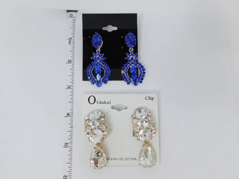 lot 64 image: Fashion Earrings For Special Occasions