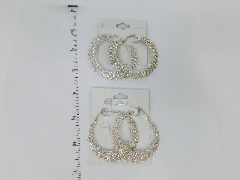 lot 65 image: Rhinestone Pierced Earrings For Special Occasions