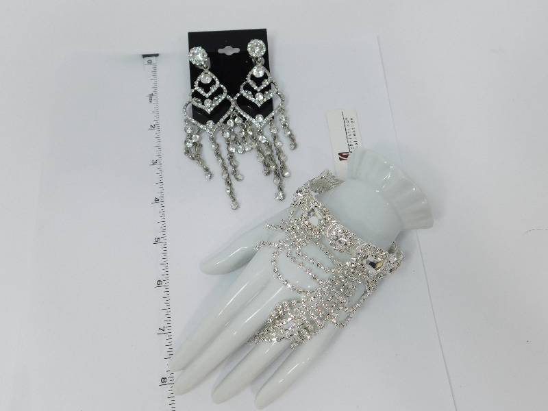 lot 74 image: Costume Jewelry For Special Occasions