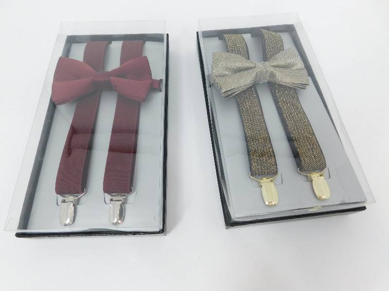 lot 284 image: Two Bow Tie Gift Package