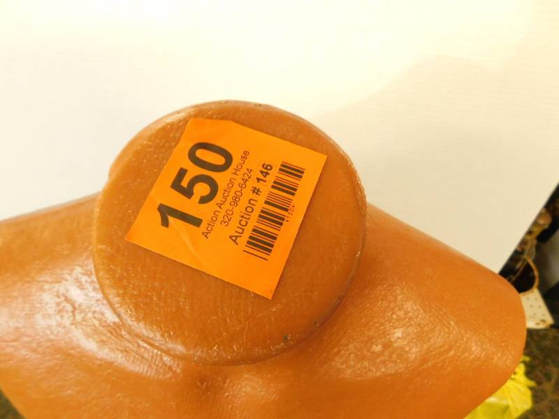 lot 150 image: Tuxedo Form