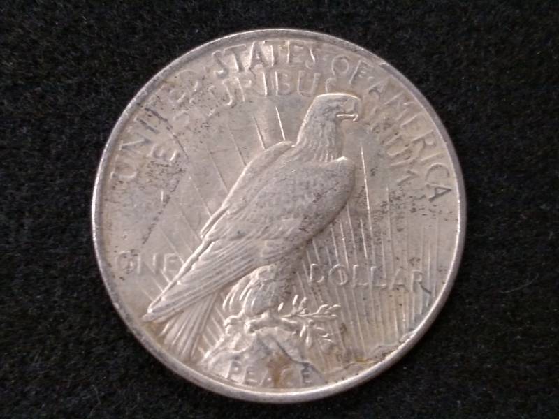 1922 Peace Silver Dollar...