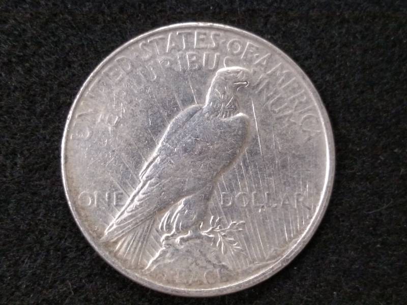 1922 D Peace Silver Dollar...