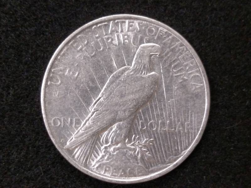 1922 D Peace Silver Dollar...