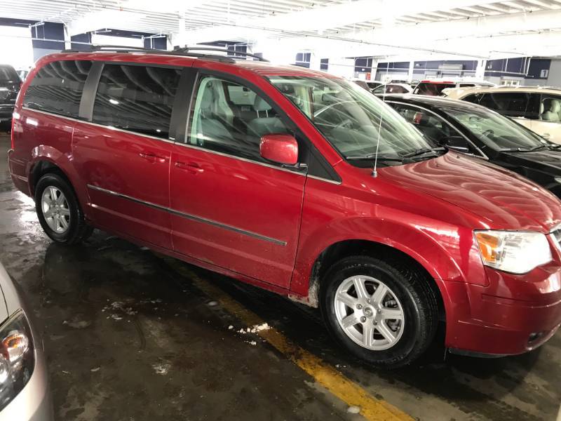 2010 Chrysler Town & Country Touring