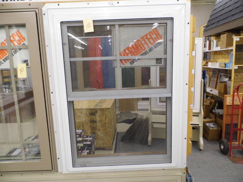 This item has been removed from the auction. Please contact Fargo Liquidators with any questions.
